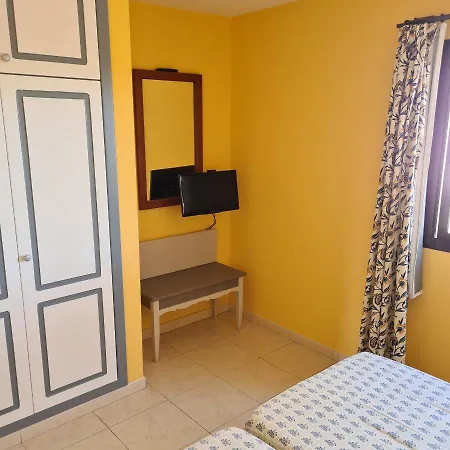 Oasis Royal F320 Corralejo